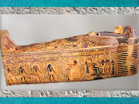 D’après le voyage nocturne du Soleil, sarcophage de Paser, vizir de Ramsès II, XIXe dynastie, Nouvel Empire, Thèbes, Égypte Ancienne. (Marsailly/Blogostelle)