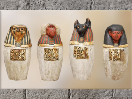 D’après les 4 fils d’Horus, vases canopes de Padiouf, bois stuqué, Troisième période intermédiaire, vers 1090 - 663 avjc, Égypte Ancienne. (Marsailly/Blogostelle)