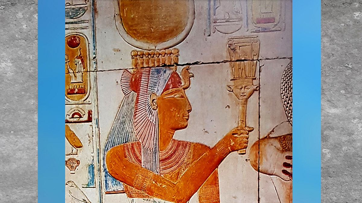 D'après la déesse Isis, mythologie, Egypte ancienne. (Marsailly/Blogostelle)