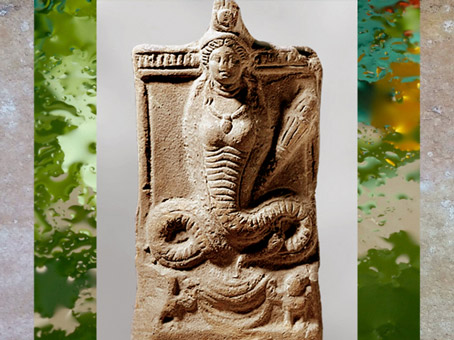 D’après la déesse Isis-Thermouthis, figurine en terre cuite, IIe siècle apjc, période Romaine, Égypte Ancienne. (Marsailly/Blogostelle)