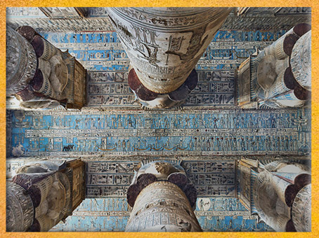 D’après la salle hypostyle, temple d'Hathor, la course du Soleil, des planètes et des dieux, Dendéra, époque Ptolémaïque, Égypte Ancienne. (Marsailly/Blogostelle)