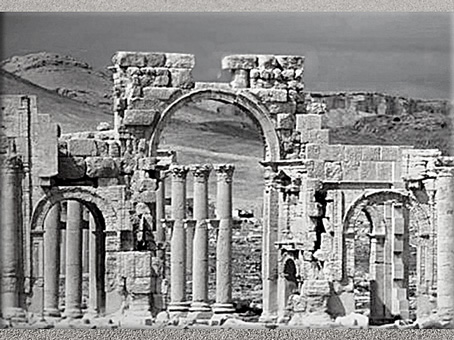 D’après les vestiges antiques de la cité de Palmyre, portique, Ier-IIIe siècle, Syrie (Marsailly/Blogostelle)