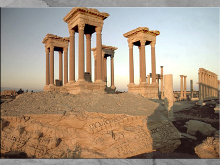 D’après les vestiges antiques de la cité de Palmyre, Tétrapyle, Ier-IIIe siècle, Syrie (Marsailly/Blogostelle)