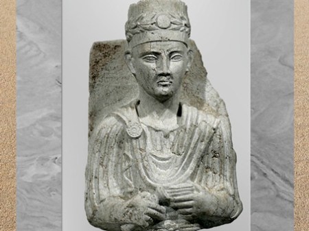 D’après le prêtre Zabdibôl, avec vase à libation et boîte à encens, buste funéraire, IIe siècle, antique Palmyre, Syrie. (Marsailly/Blogostelle)