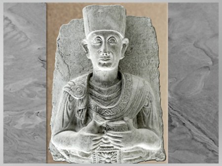D'après le prêtre Zabdila, fils de Bar'a, fils de Zabbe'atech, buste funéraire, 176, calcaire, IIe siècle, antique Palmyre, Syrie. (Marsailly/Blogostelle)