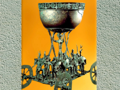 D'après un char cultuel, Hallstatt, sommaire âge du Fer. (Marsailly/Blogostelle)