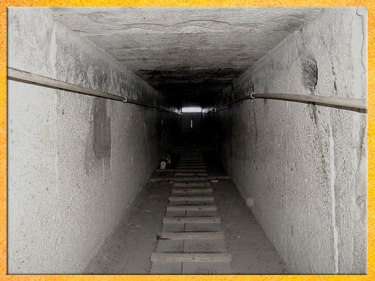 D'après la pyramide de Khéops, couloir, vers 2930-2750 avjc, IVe dynastie, Ancien Empire, Saqqara, plateau de Gizeh, Égypte Ancienne. (Marsailly/Blogostelle)