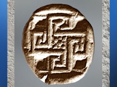 D'après le labyrinthe-svastika, statère de Cnossos, argent, vers 450 avjc, Crète, Grèce antique. (Marsailly/Blogostelle)