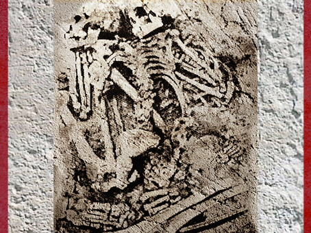 D'après des défunts enlacés, grotte des enfants, Grimaldi, Italie, vers 35 000 - 30 000 ans avjc, paléolithique supérieur. (Marsailly/Blogostelle)