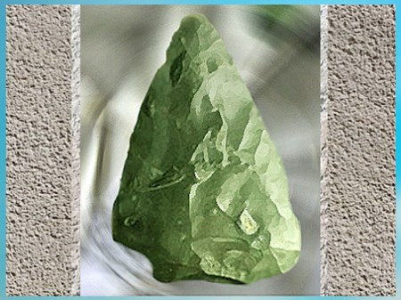 D'après des bifaces acheuléens, vers 650 000 avjc, paléolithique inférieur. (Marsailly/Blogostelle)