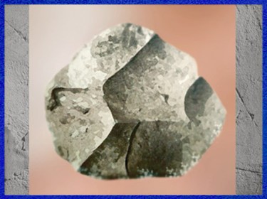 D'après un nucléus, technique Levallois, paléolithique inférieur. (Marsailly/Blogostelle)