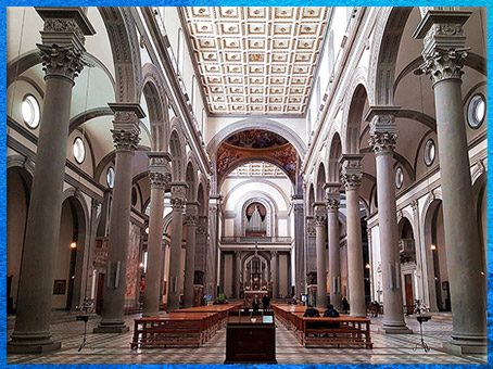 D’après l’église San Lorenzo, reconstruction de Filippo Brunelleschi, nef, 1419, Florence, XVe siècle, Quattrocento, Renaissance italienne. (Marsailly/Blogostelle)