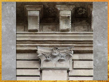 D’après le palais Rucellai, plans de Léon Battista Alberti, 1446, détail pilastre,  construction Bernardo Rossellino, 1446 -1451, Florence, Quattrocento, Renaissance italienne. (Marsailly/Blogostelle) 