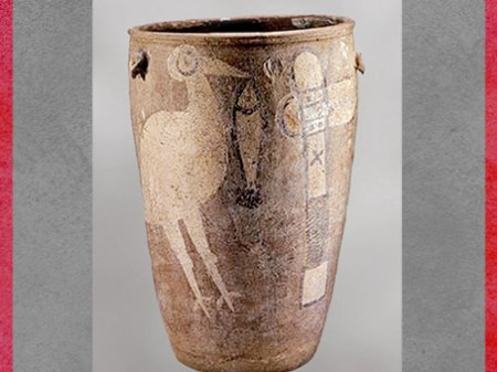 D’après un vase funéraire, motifs cigogne, poisson et hache, terre cuite, vers 3900-3000 avjc, culture de Yangshao, IVe millénaire avjc, Shanxian, Henan, néolithique, Chine ancienne. (Marsailly/Blogostelle)