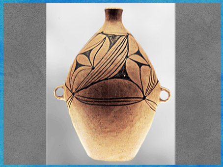 D'après une amphore, terre cuite peinte, motif végétal, fin Yangshao-Majiayao, IVe millénaire avjc, néolithique, Chine ancienne (Marsailly/Blogostelle)