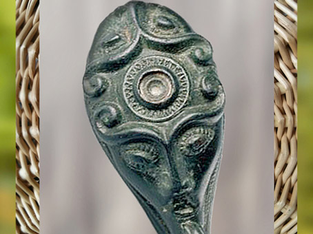 D'après le monde mythique celtique, sommaire, histoire du Sacré. (Marsailly/Blogostelle)