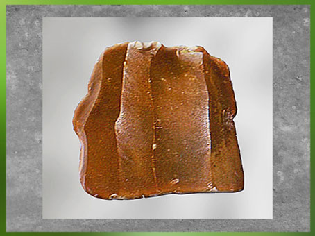 D'après un bloc de silex taillé, dit Livre de Beurre, région Centre, France, chalcolithique, âge du cuivre. (Marsailly/Blogostelle)