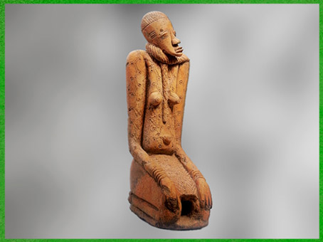D'après une figure mythique, attributs féminins et serpent peau-spiralé, terre cuite, Mali, art africain. (Marsailly/Blogostelle)