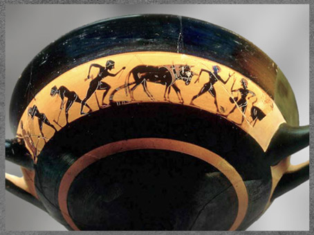 D’après des scènes agraires, labour et semis, coupe attique, céramique à figures noires, vers 525 avjc, période archaïque, Athènes, Grèce antique. (Marsailly/Blogostelle)