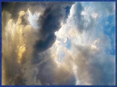 D'après l'espace infini du Ciel, symbole du monde céleste des dieux. (Marsailly/Blogostelle)