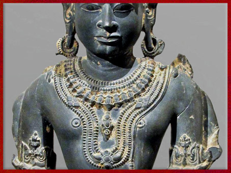 D’après Vishnu et son joyau divin, statue, schiste, Gwalior, XIe-XIIe siècle, Madhya Pradesh, Inde ancienne. (Marsailly/Blogostelle)