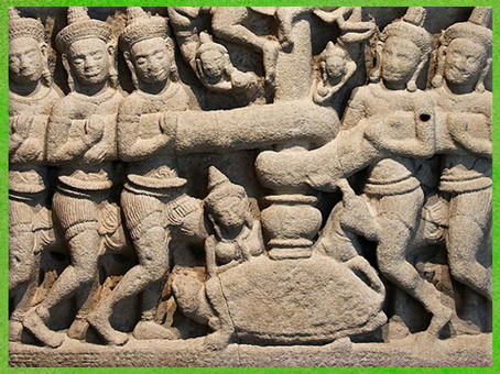D’après Vishnu-tortue, Barattage de la Mer de Lait, tympan du Prasat Phnom Da, relief, grès, XIIe siècle, Angkor, empire khmer, Cambodge. (Marsailly/Blogostelle)