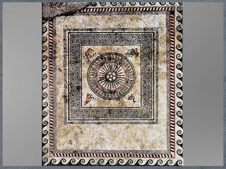 D'après un pavement mosaïque, roue solaire, motifs floraux et frises style grec, Uzès, antique Ucetia, Ier siècle avjc, Gard, France, Gaule Romaine. (Marsailly/Blogostelle)