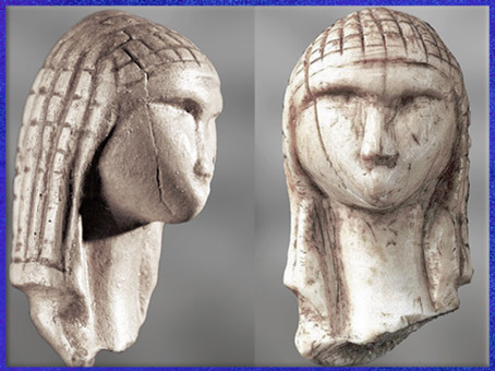 D'après La Dame à la capuche dite Vénus de Brassempouy, ivoire de mammouth, vers 22 000 avjc, Landes, France, paléolithique supérieur. (Marsailly/Blogostelle)