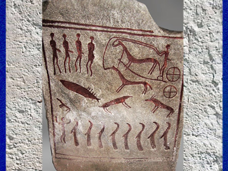 D'après des scènes rupestres, char et animaux marins, tombe de Kivik, tumulus, Scanie, Suède, âge du Bronze. (Marsailly/Blogostelle)