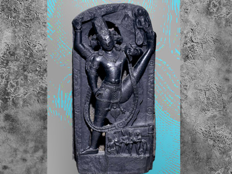 D’après Vishnu Vamana-Trivikrama réalisant l'une de ses trois enjambées cosmiques, haut-relief, basalte, Xe siècle, Inde ancienne. (Marsailly/Blogostelle)