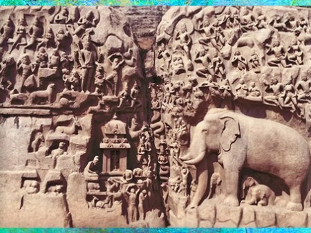 D’après L’Ascèse d'Arjuna - Descente du Gange, Mahâbalipuram, dynastie Pallava, VIIe-VIIIe siècle, Tamil Nadu, Inde ancienne. (Marsailly/Blogostelle)