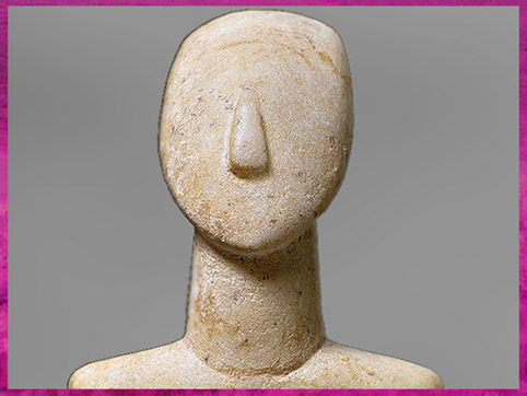 D’après une statuette féminine, variété de Spédos, marbre, 2700 -2300 avjc, groupe de Syros, Grèce, IIIe millénaire avjc, civilisation Cycladique. (Marsailly/Blogostelle) 