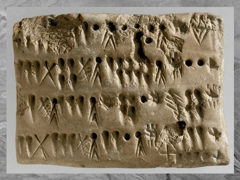 D'après une tablette de comptabilité, argile crue incisée, écriture proto-élamite, Suse, 3100 -2400 avjc, Élam, Orient ancien. (Marsailly/Blogostelle)