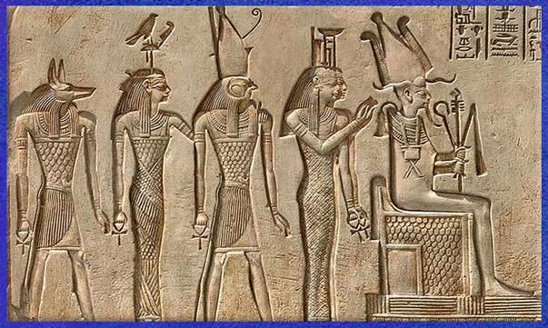 D'après le dieu Osiris et divinités funéraires : Anubis, Imentèt, Isis et Nephtys, Horus à tête de faucon, fragment, stèle d'Osiris, calcaire, règne Seti Ier, 1294-1279 avjc, XIXe dynastie, Nouvel Empire, Égypte Ancienne. (Marsailly/Blogostelle)